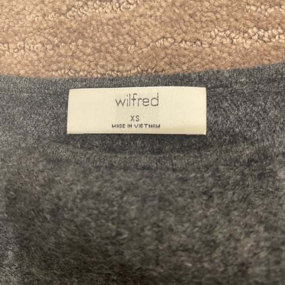 Aritzia Boatneck Gray Wool/Cashmere Women's Sweater - Picture 2 of 2